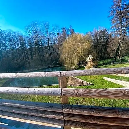 Les Du Marais Chata